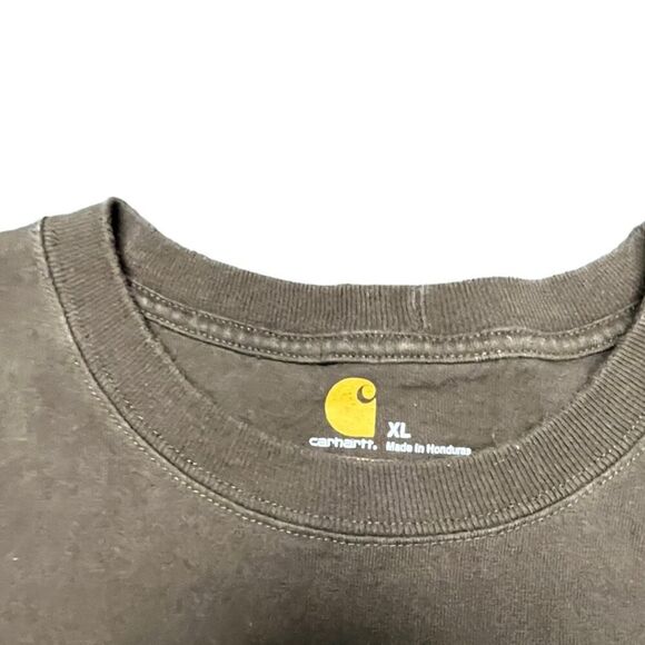 Brown Carhartt front pocket size XL T-shirt - imperfection bottom front half - Picture 3 of 5